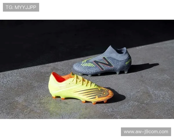 秋冬足球训练服定制款全面升级舒适保暖高性能助力专业团队首选